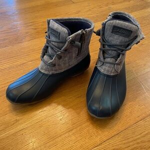 EUC Sperry Saltwater Emboss Wool Duck Boot